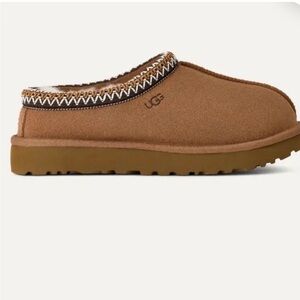 UGG Women’s Tasman Slipper in Chestnut size 7. Used but lots of life left!